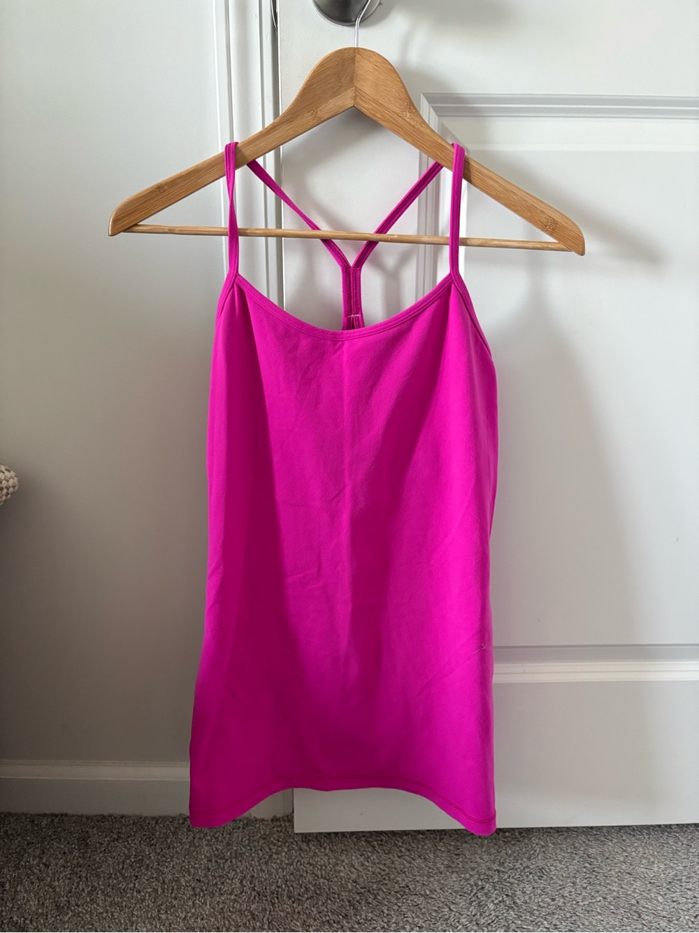 Lululemon Power Y Tank in Jewelled Magenta Size 8 Built in Shelf Bra - Picture 4 of 7